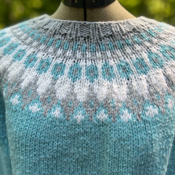 Vintage Handmade Sweater – Icelandic Fair Isle Knit 90s Blue Gray (M/L) - Picture 2 of 6